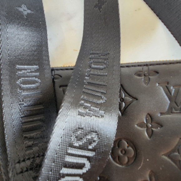 Black Designer Women's Bag with Gold Chain - Picture 2 of 8